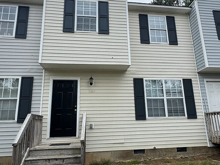4204 Kaplan Dr — Photo 1