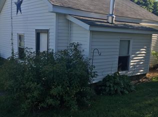 24 E Center St, Tremont, PA 17981