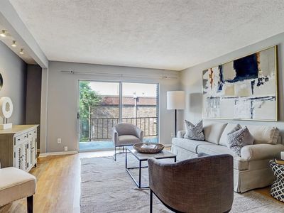 7555 Katy Fwy APT 136, Houston, TX, 77024