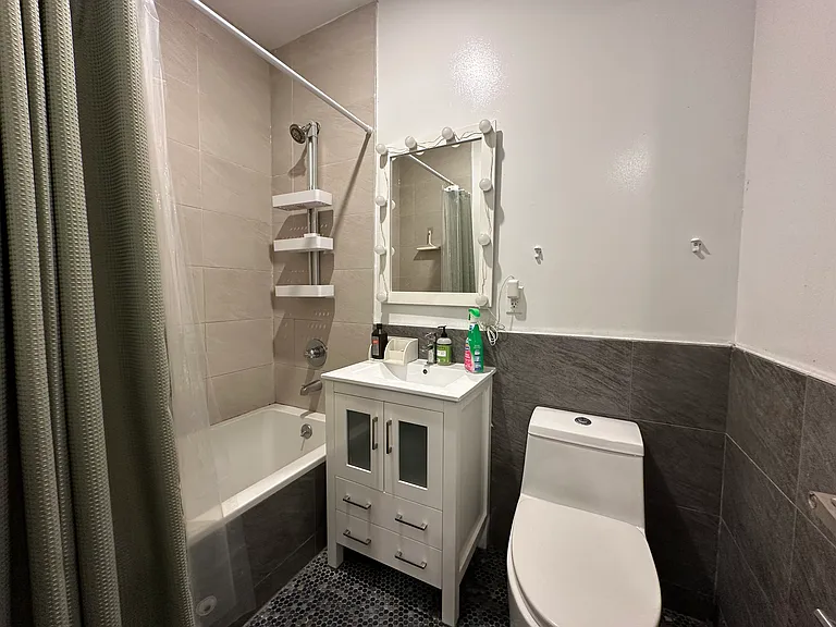 351 Kosciuszko St #1A — Photo 9