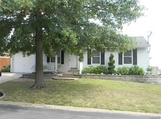 2304 Nantucket Ct, High Ridge, MO 63049