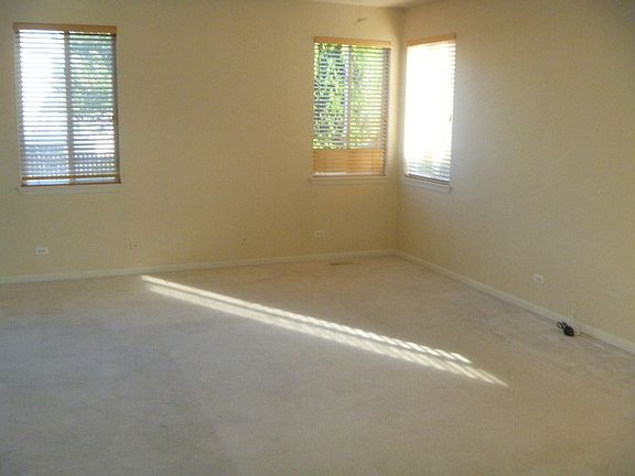 4th image of 6413 Grassmere Ln