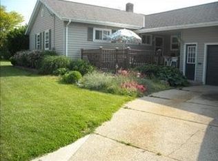 23990 Glenbrook Blvd, Euclid, OH 44117