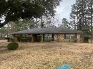 7 Cromwell Cv, Pine Bluff, AR 71603