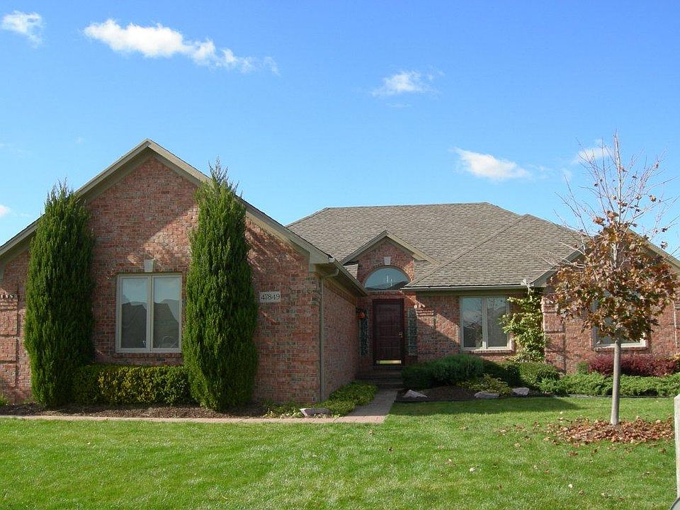 1st image of 47849 Jamestown Dr