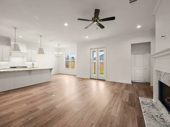 35201 Cane Market Rd, Denham Springs, LA 70706