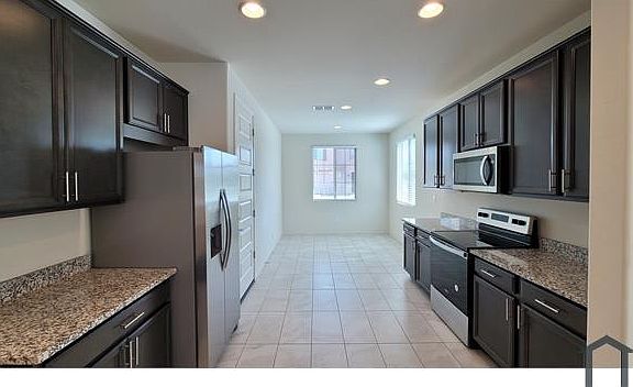 3rd image of 6962 W Gwen St