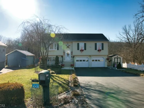 21 Marble St, Washington Boro, NJ 07882