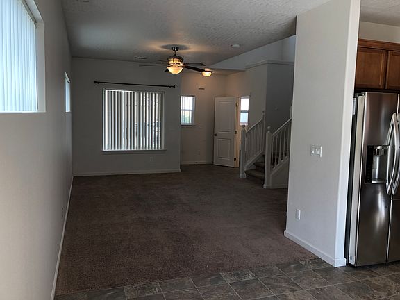 4th image of 1437 SW Junegrass Ln