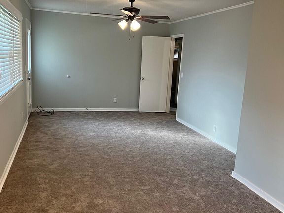 4th image of 318 Hillcrest Dr