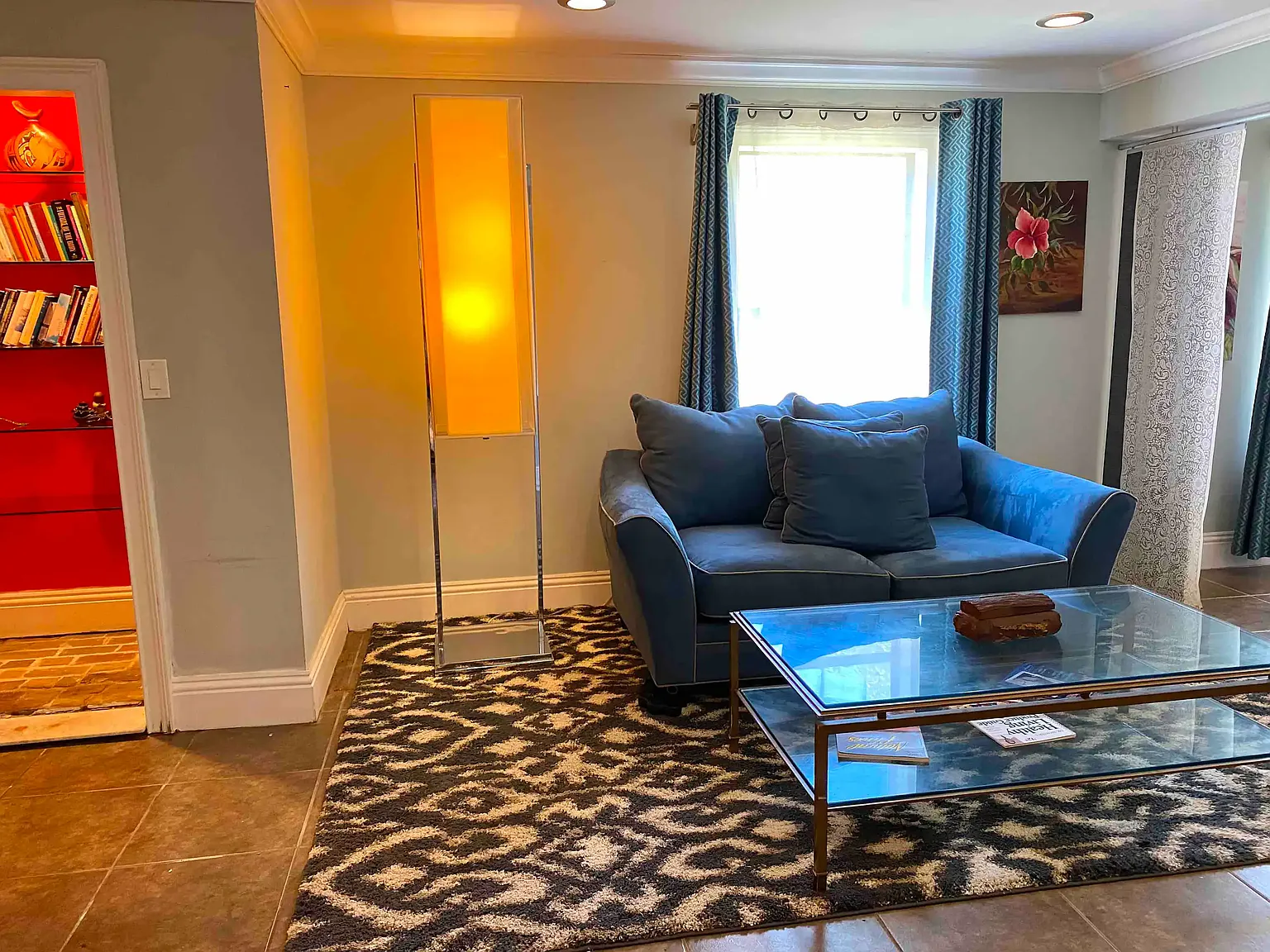 3 bed, 2756 sqft, $3,900 — Photo 2