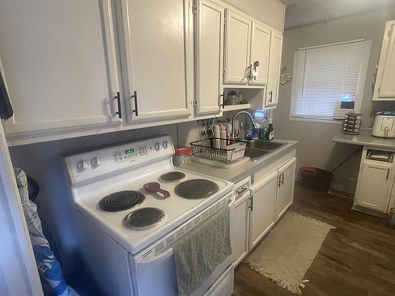 4th image of 121 Park Ave