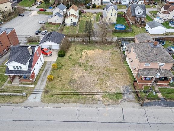 3rd image of 1140 Muldowney Ave