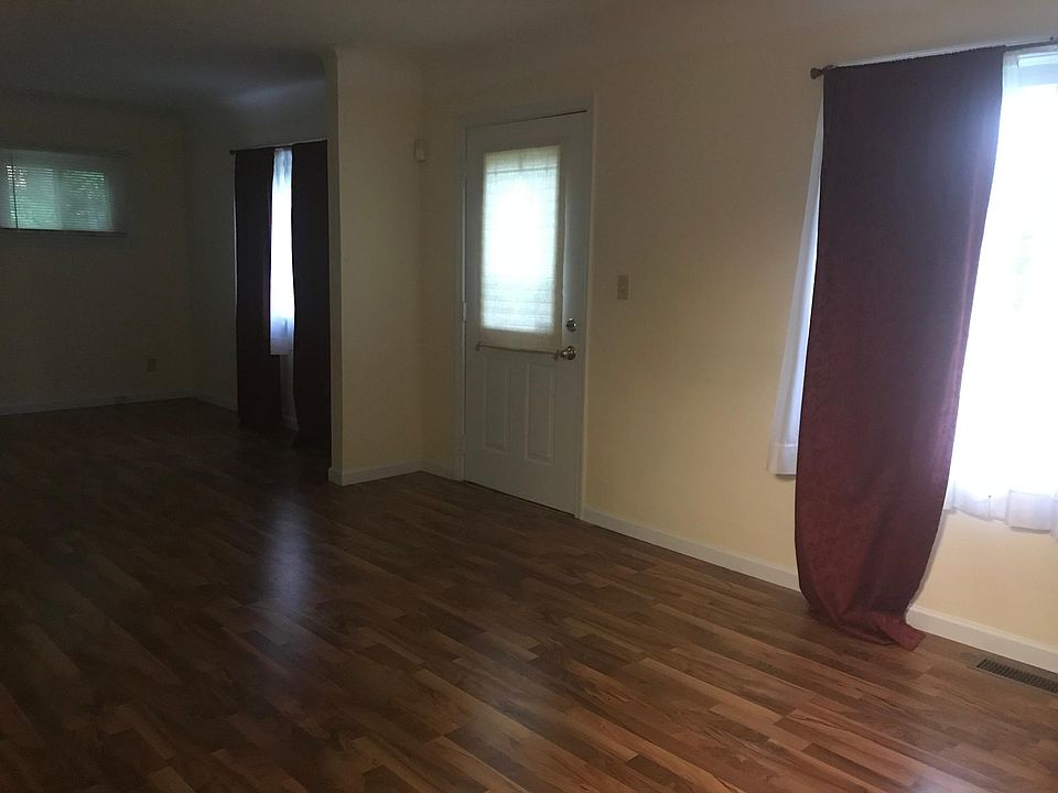 2nd image of 2614 Bradley Rd