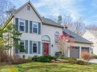 9535 Waterline Dr, Burke, VA 22015
