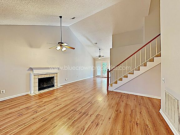 4th image of 7712 Crownwood Dr