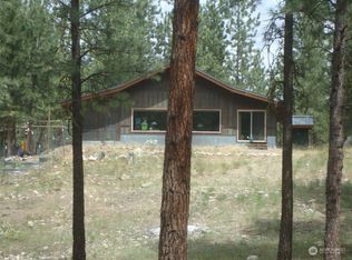 21 Twin Lakes Dr, Winthrop, WA 98862