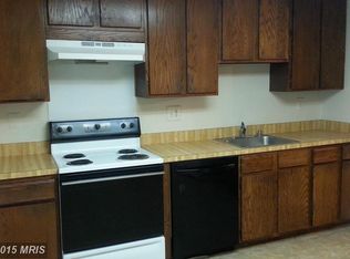 7373 Jiri Woods Ct, Springfield, VA 22153