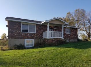 1576 Hunter School Ave, Greenville, IL 62246