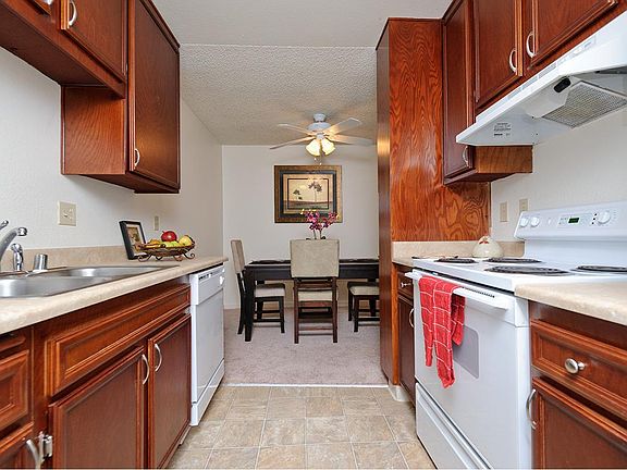 2nd image of 3820 Pendiente Ct APT 204