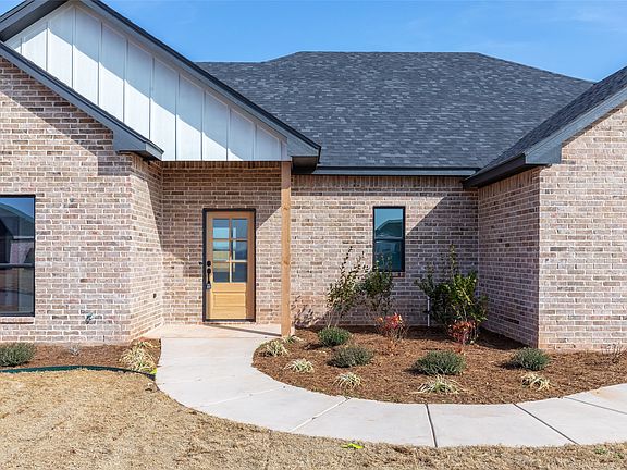 3rd image of 239 Indian Ridge Rd