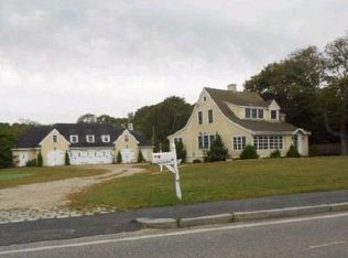 716 S Main St, Centerville, MA 02632