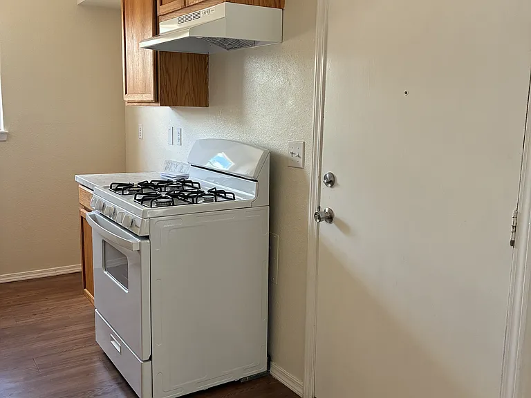10830 Cardigan Dr — Photo 7