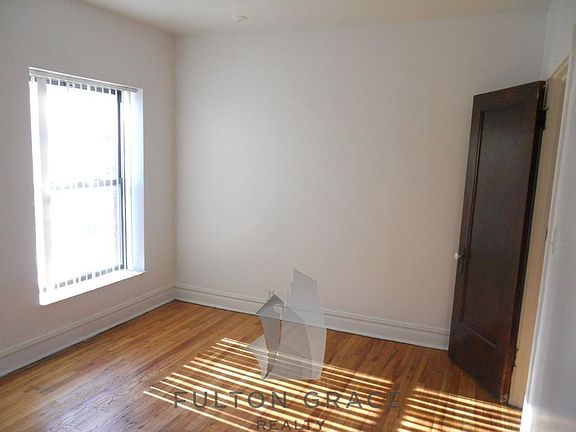 4th image of 4701 N Albany Ave APT 02