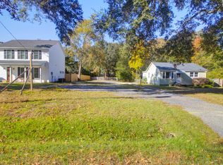 1438 Joy Ave, Charleston, SC 29407