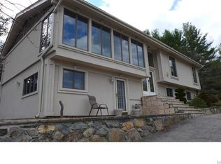 35 Tara Dr, Pomona, NY 10970