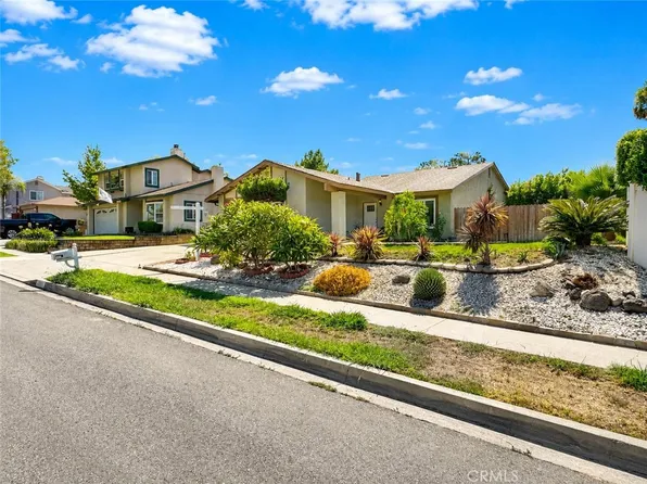 15542 Rolling Ridge Dr, Chino, CA 91709