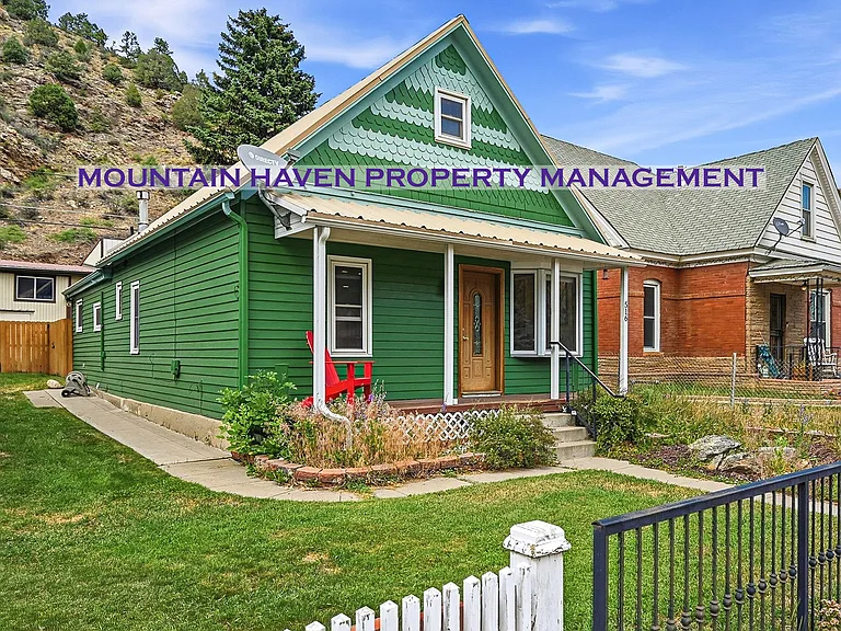 516 Colorado Blvd — Photo 1