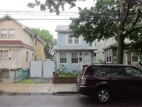 1st image of 1825 E 51st St