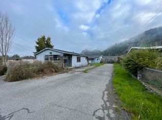 386 Center St, Rio Dell, CA 95562