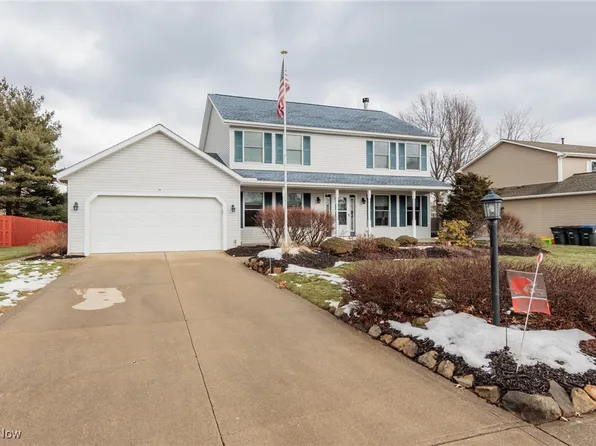 3905 Royal Oak Dr, Brunswick, OH 44212