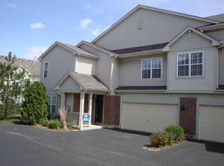 2224 Vanderbilt Dr, Geneva, IL 60134