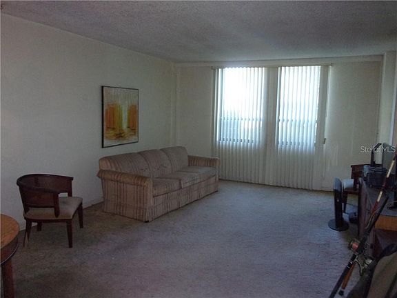 2nd image of 2621 Cove Cay Dr Unit 102