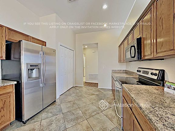 5th image of 4809 Portobello Cir
