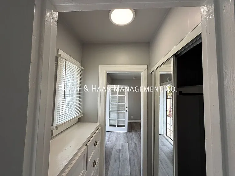 1119 Saint Louis Ave #5 — Photo 9