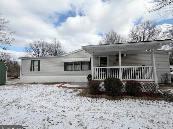 155 Shippensburg Mobile Est, Shippensburg, PA 17257