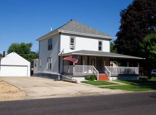 521 Cochran Ave, Milledgeville, IL 61051