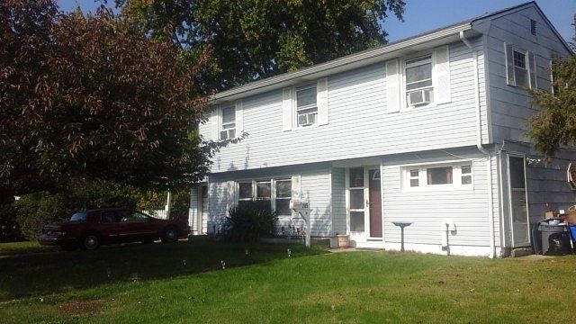 1st image of 285 Lake Ave