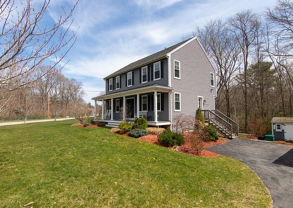 1st image of 5 Regatta Dr
