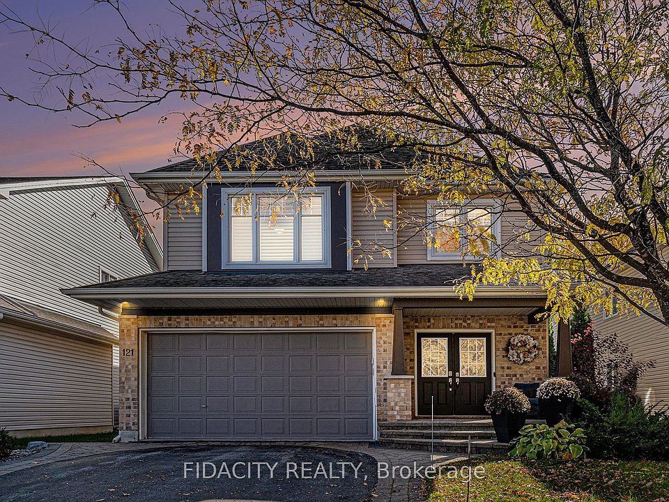 1st image of 121 Bandelier Way