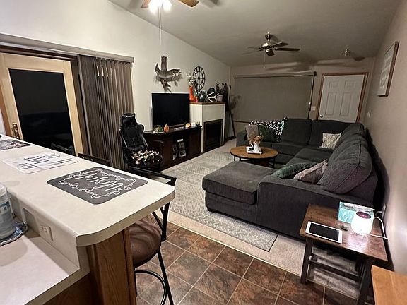 3rd image of 101 Sunshine Cir #2