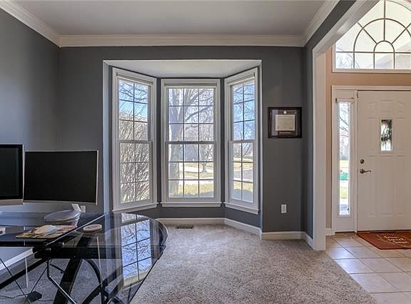 5th image of 9406 W 150th St