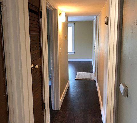 5th image of 510 W Walnut St #5