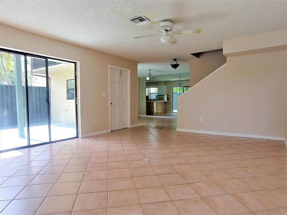1st image of 4827 Alder Dr APT B