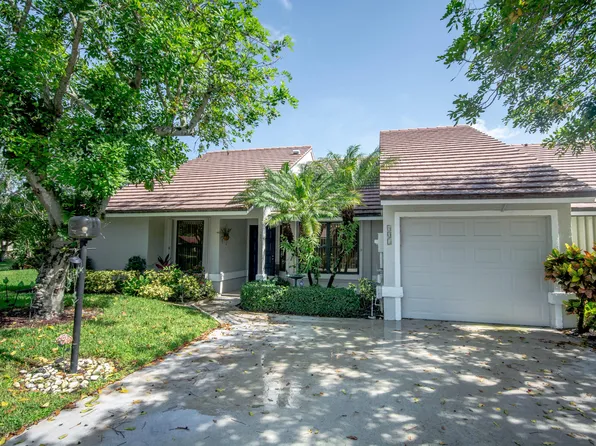 801 Saint Giles Terrace, Palm Beach Gardens, FL 33418
