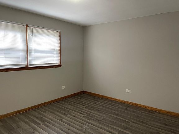 5th image of 4332 W Park Lane Dr APT 3A